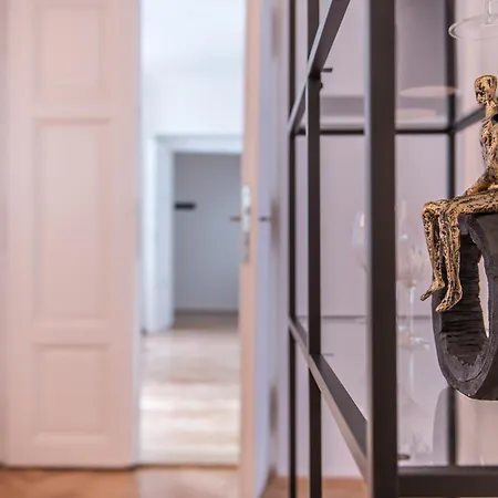 New Design - Location Wenceslas Square Apartment Prag